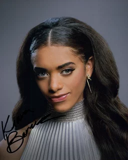 Kiara Barnes autograph