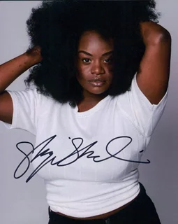 Shoniqua Shandai autograph