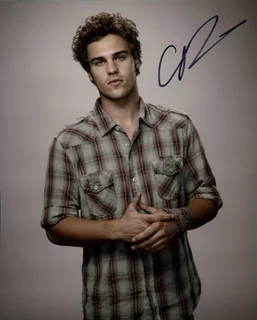 Grey Damon autograph
