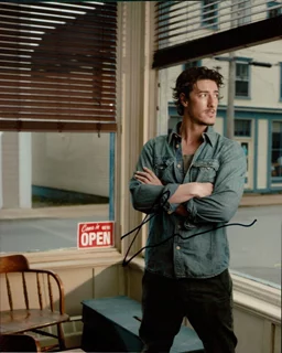 Eric Balfour autograph