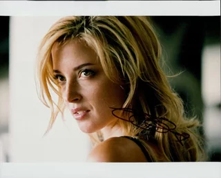 Emily Baldoni autograph