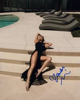 Amber Nichole Miller autograph