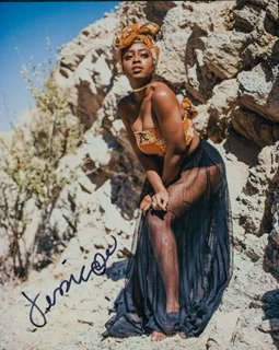 Jessica Obilom autograph