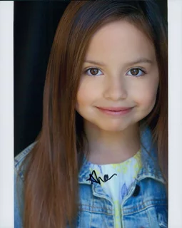 Shea Taylor autograph