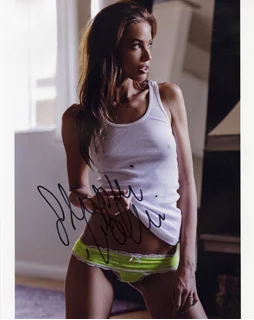 Stephanie Corneliussen autograph
