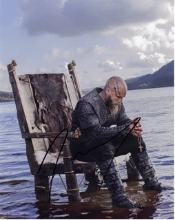 Travis Fimmel autograph