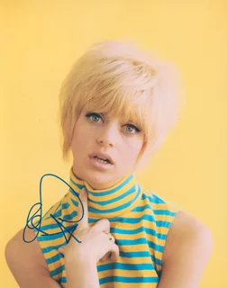 Goldie Hawn autograph