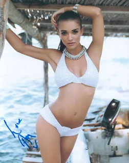 Amy Jackson autograph