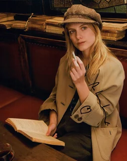 Melanie Laurent autograph