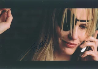 Daryl Hannah autograph