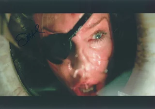 Daryl Hannah autograph