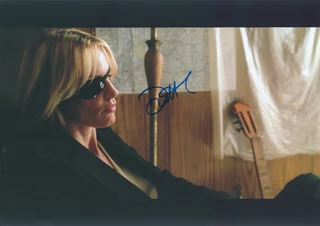 Daryl Hannah autograph