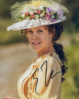 Erin Krakow autograph