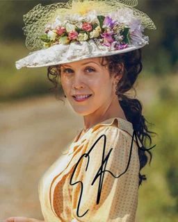 Erin Krakow autograph