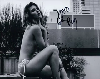 Gia Ray autograph
