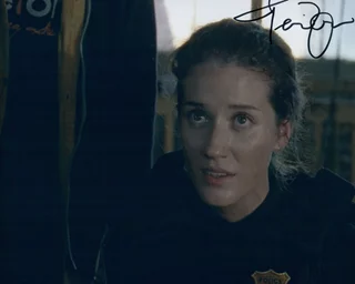 Teri Wyble autograph