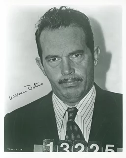 Warren Oates autograph