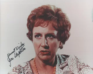 Jean Stapleton autograph