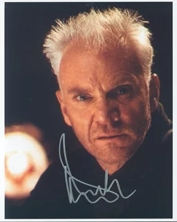 Malcolm McDowell autograph