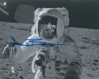 Alan Bean autograph