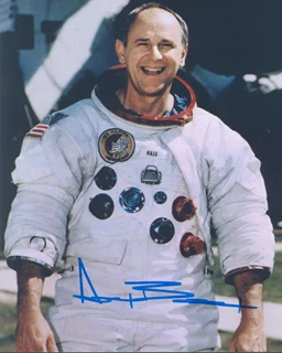 Alan Bean autograph