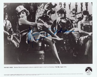 Marlene Dietrich autograph