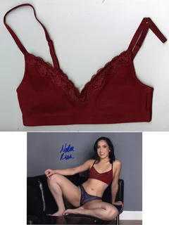 Nadia Rios autograph