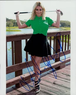 Aubrey O'Day autograph