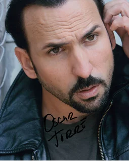 Oscar Torre autograph