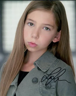 Lulu Lambros autograph