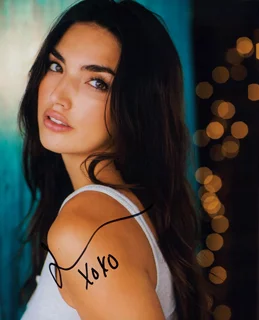 Hailee Keanna Lautenbach autograph