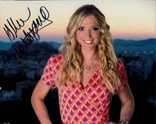 Debbie Matenopoulos autograph