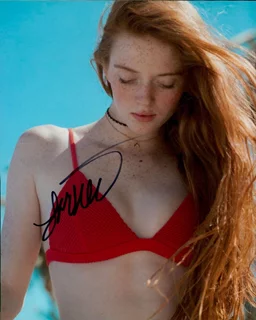 Larsen Thompson autograph