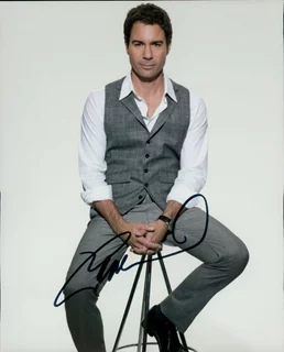 Eric McCormack autograph