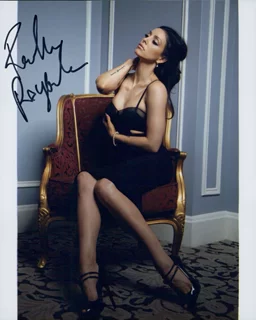 Rachele Royale autograph