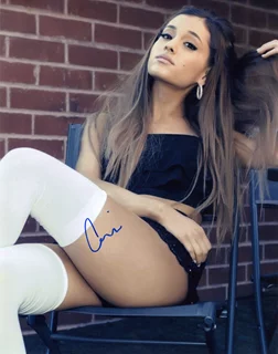 Ariana Grande autograph