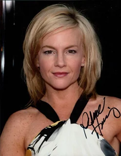 Rachael Harris autograph