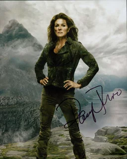 Paige Turco autograph
