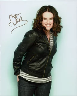 Megan Mullally autograph