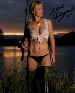 Rayma Fisher autograph