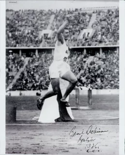 Basil Dickinson autograph