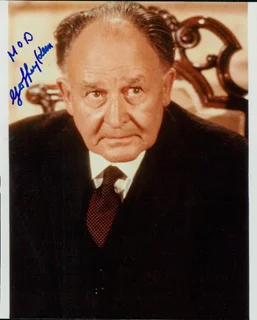 Geoffrey Keen autograph