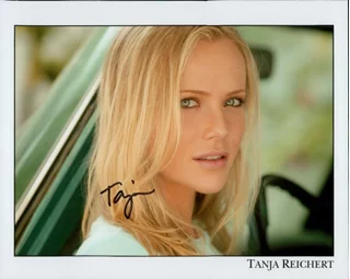Tanja Reichert autograph