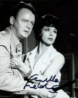 Fenella Fielding autograph