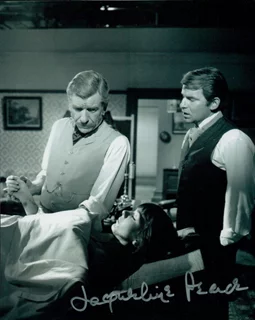 Jacqueline Pearce autograph