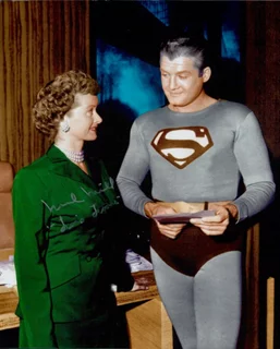 Noel Neill autograph