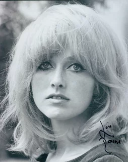 Lois Daine autograph