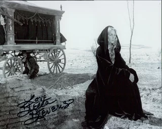 Stella Stevens autograph