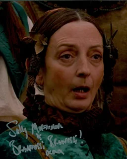 Sally Mortemore autograph