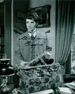 Anthony Higgins autograph